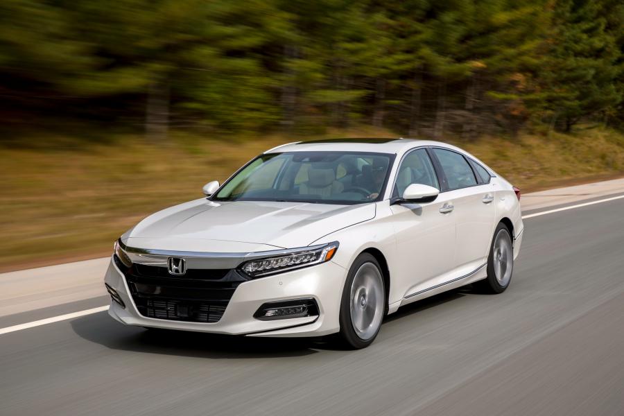  Honda Accord Touring 1.5T 2017 года  (NA) (фото 23 из 33)